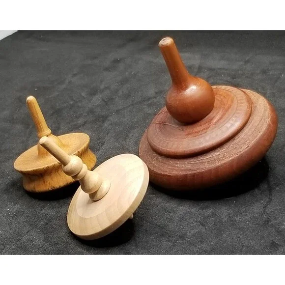 Handmade wooden spinning tops - Picture 2 of 11